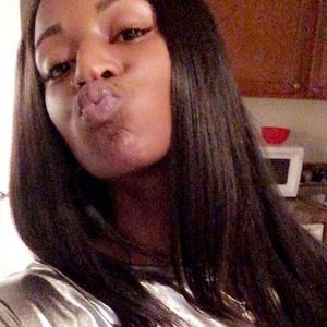 Meet your Posher, Vikki